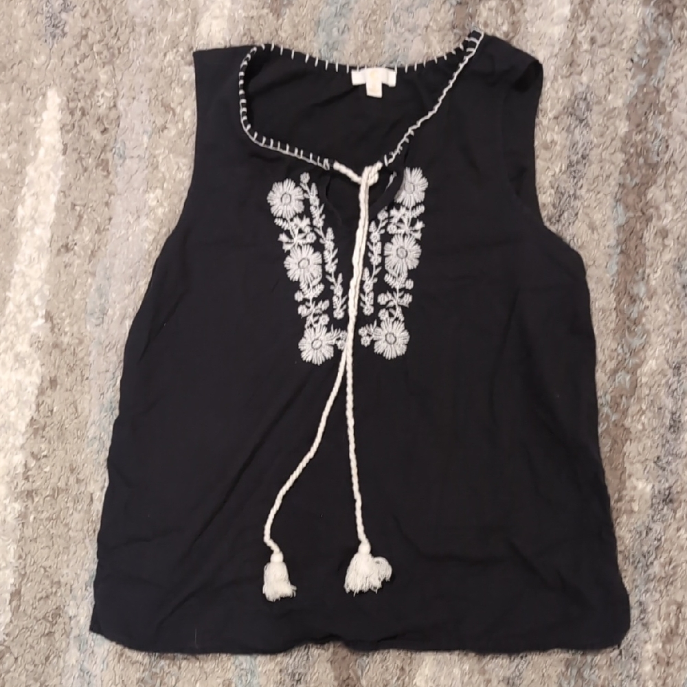 Embroidered Black Sleeveless Top